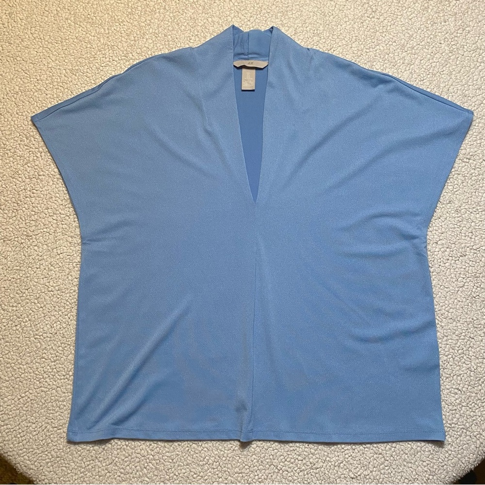 H&M Light Blue Women's Spring V-Neck Blouse - L